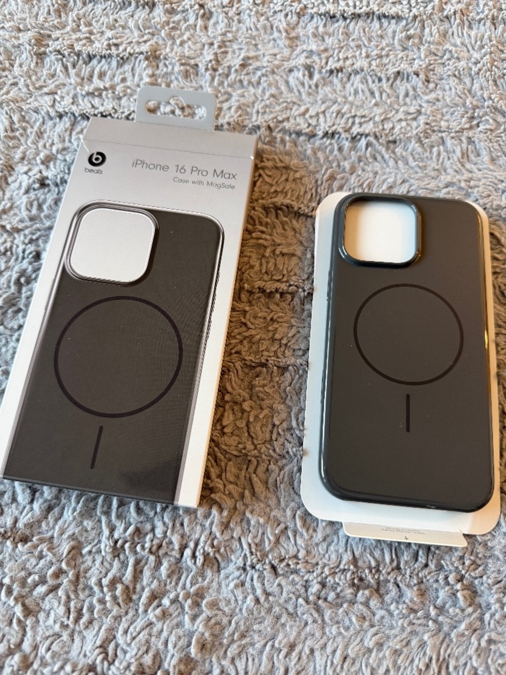 Beats iPhone 16 Pro Max Case | Midnight Black
